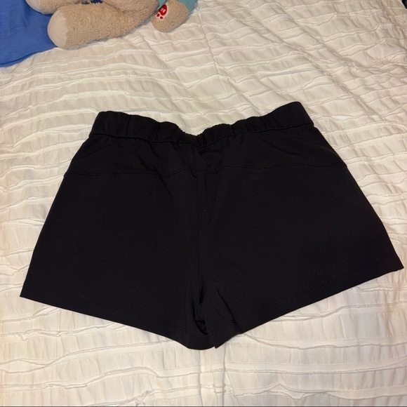 On the Fly Short Black - Picture 4 of 4